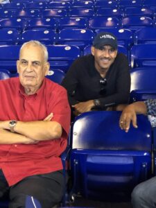 Nils ku Javier na stadion di Miami Marlins, disfrutando di su otro pashon, baseball. 